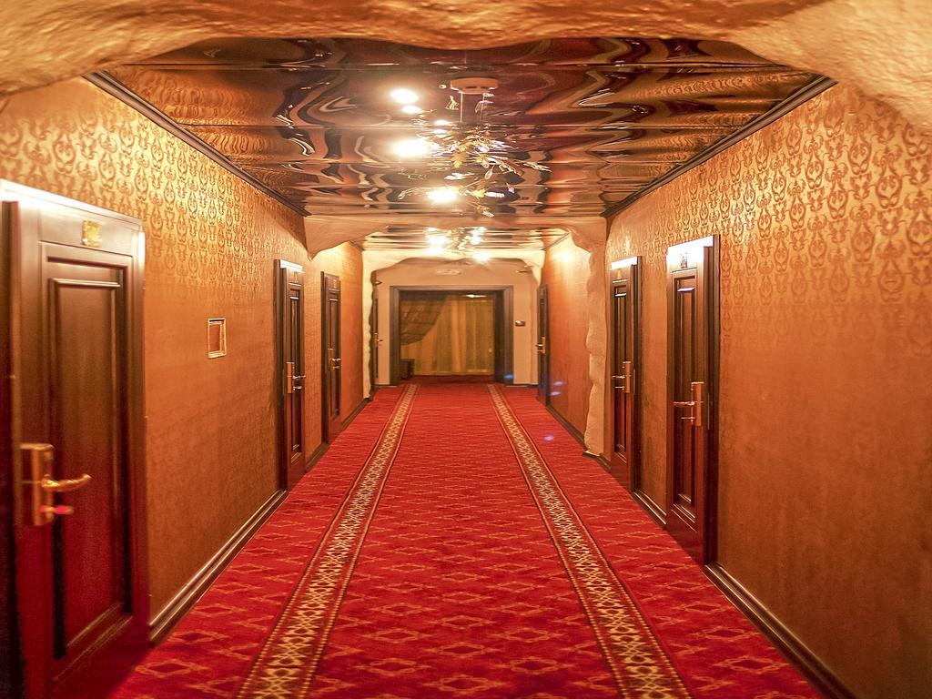 Hotel Kilikiya ウージュホロド エクステリア 写真